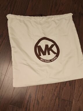 Michael Kors Cream Dust Bag with Brown Logo